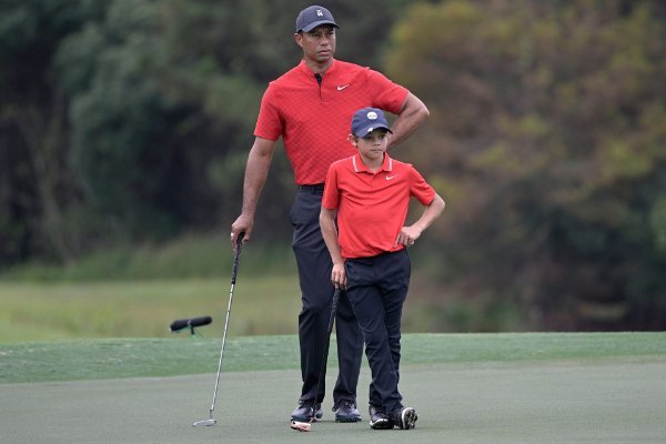 3. Superstition on Golf: Tiger Woods Red Shirt